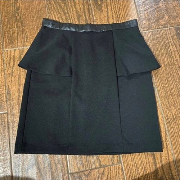 Black Pencil Skirt - Picture 1 of 3